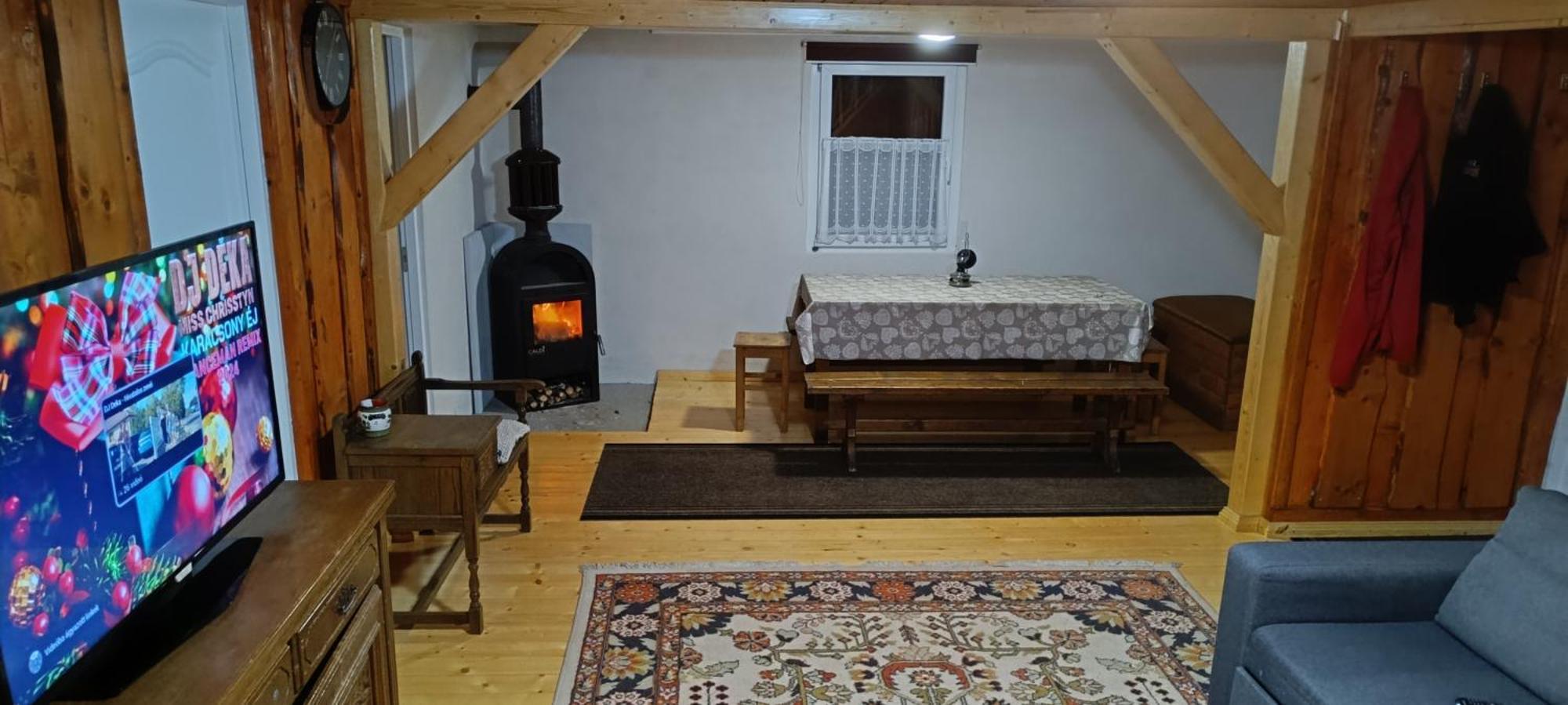 Csergo Kulcsoshaz Szenéte Kültér fotó